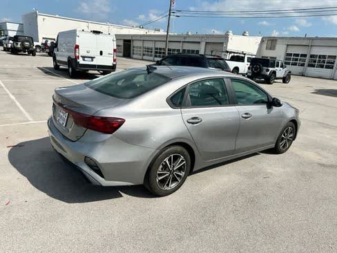 Used 2024 Kia Forte LXS FWD image 14