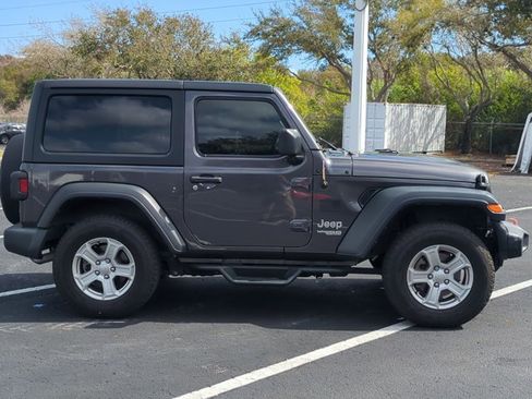 Used 2020 Jeep Wrangler Sport image 4