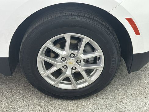 Used 2023 Chevrolet Equinox LT image 35