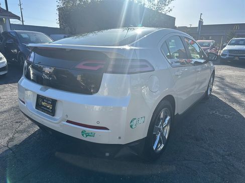 Used 2012 Chevrolet Volt Premium w/ Premium Trim Package FWD image 4
