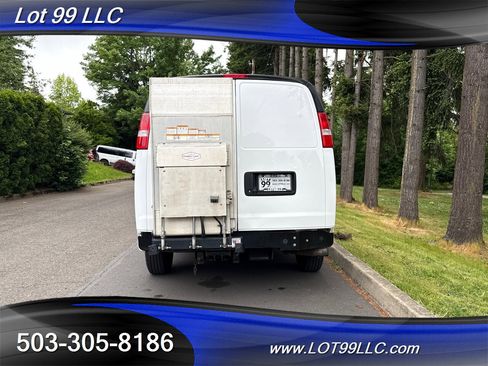 Used 2019 Chevrolet Express 3500 w/ Driver Convenience Package image 3