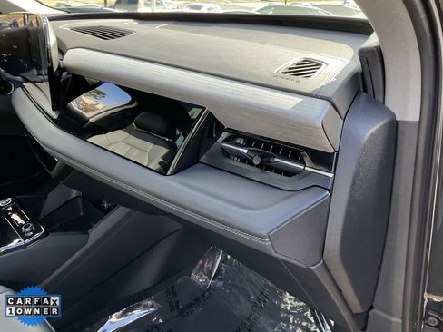 Used 2025 Audi Q6 e-tron Premium w/ Convenience Package image 64