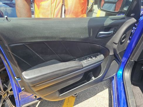 Used 2018 Dodge Charger R/T Scat Pack RWD image 15