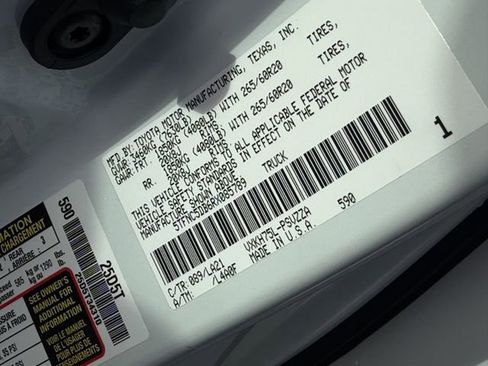 Used 2024 Toyota Tundra Platinum image 10