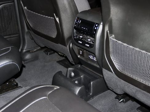 Used 2024 Jeep Grand Cherokee L Limited w/ Luxury Tech Group II image 63