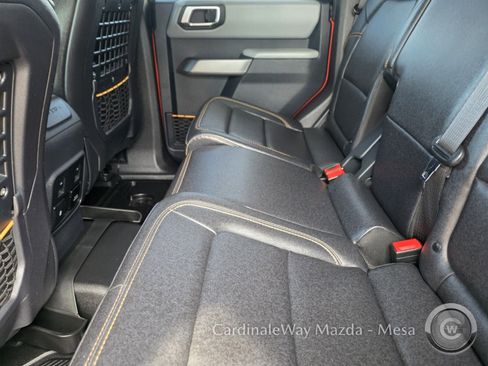 Used 2023 Ford Bronco Badlands image 27