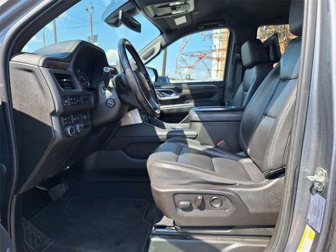 Used 2021 Chevrolet Tahoe Z71 w/ Z71 Off-Road Package image 13