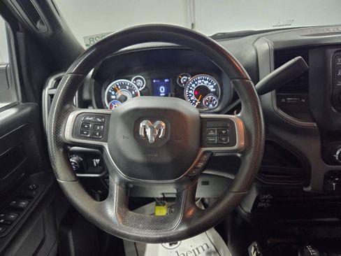 Used 2022 RAM 2500 Tradesman w/ Chrome Appearance Group AWD/4WD image 14