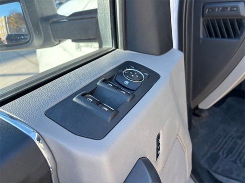 Used 2017 Ford F150 XLT w/ Trailer Tow Package image 21