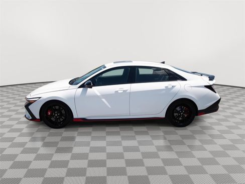 Used 2025 Hyundai Elantra N FWD image 8