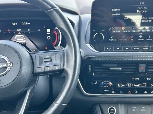 Certified 2022 Nissan Rogue Platinum w/ Head-Up Display Package image 13