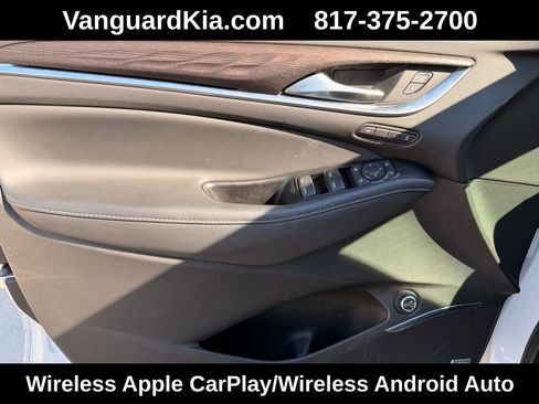 Used 2022 Buick Enclave Avenir w/ Avenir Technology Package image 15