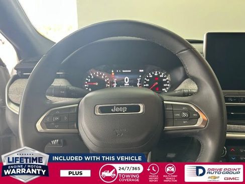 Used 2024 Jeep Compass Latitude AWD/4WD image 16
