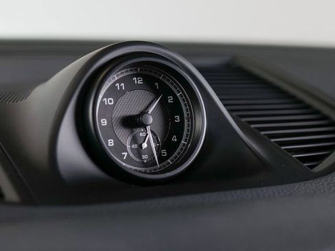 Used 2023 Porsche Macan image 23