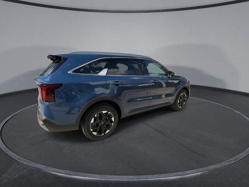 Used 2025 Kia Sorento S w/ Panoramic Sunroof Package image 8