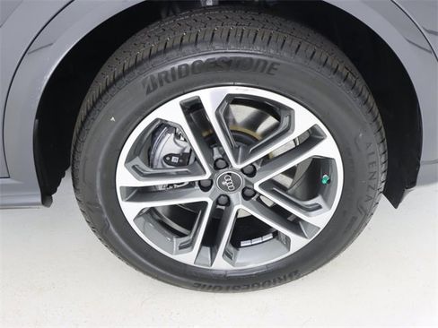 New 2025 Audi Q5 Premium Plus image 9