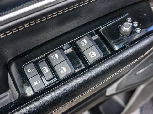 Used 2023 Jeep Wagoneer Series II image 47