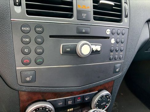 Used 2010 Mercedes-Benz C 300 4MATIC Sedan image 31