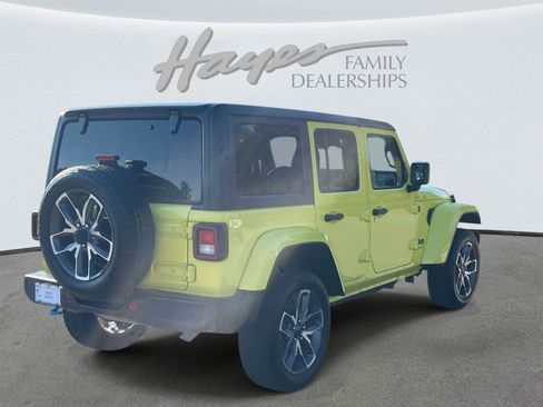 Used 2024 Jeep Wrangler Sport S w/ LED Headlamp & Fog Lamp Group image 30