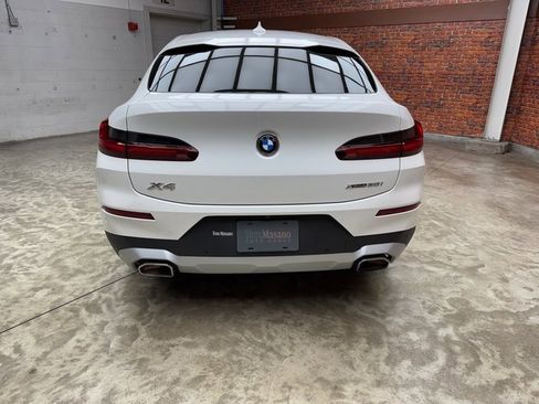 Certified 2023 BMW X4 xDrive30i w/ Premium Package image 4