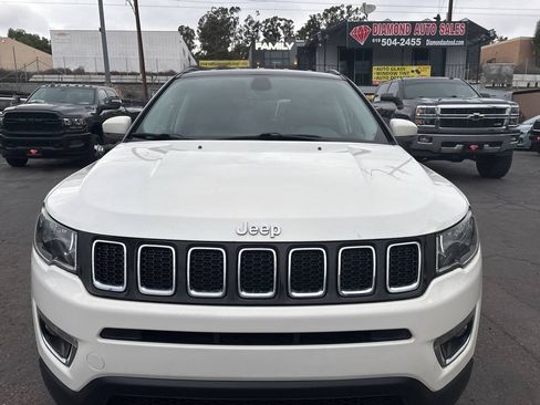 Used 2019 Jeep Compass Limited AWD/4WD image 4