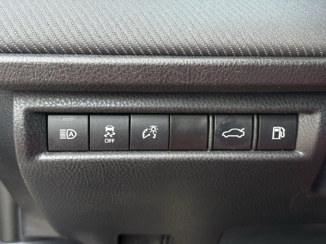 Used 2025 Toyota Camry SE w/ Convenience Package FWD image 26