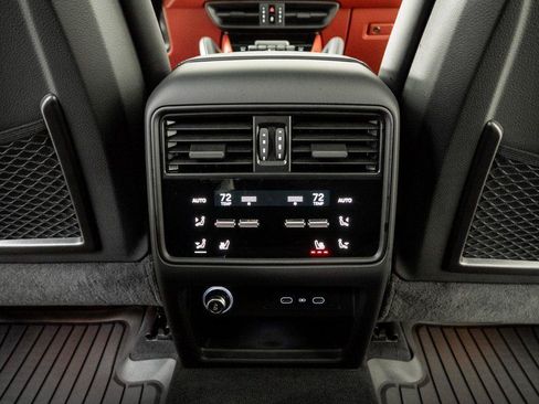 Certified 2026 Porsche Cayenne AWD/4WD image 20