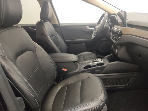 Used 2020 Ford Escape Titanium AWD/4WD image 21