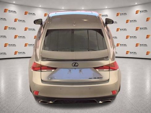 Used 2018 Lexus IS 300 F Sport AWD/4WD image 4
