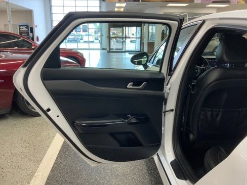 Used 2022 Kia K5 GT-Line image 31