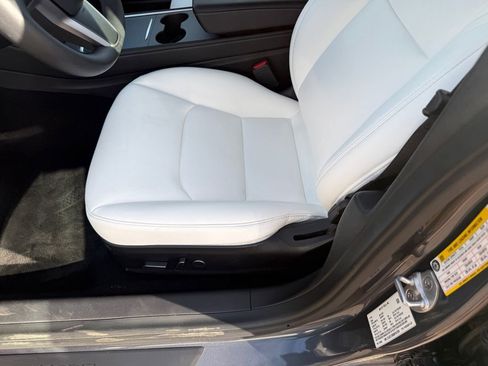 Used 2021 Tesla Model 3 Long Range image 22