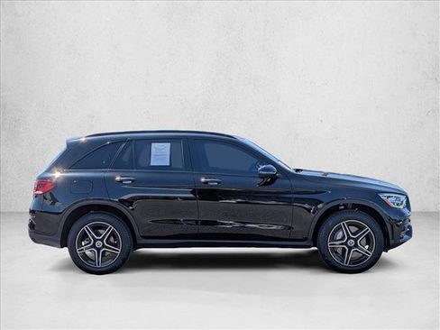 Certified 2022 Mercedes-Benz GLC 300 image 4