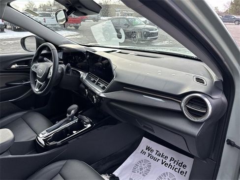 Certified 2024 Chevrolet Trax ACTIV w/ Driver Confidence Package image 27