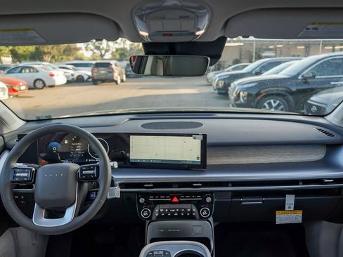 New 2026 Hyundai Ioniq 9 SEL image 14