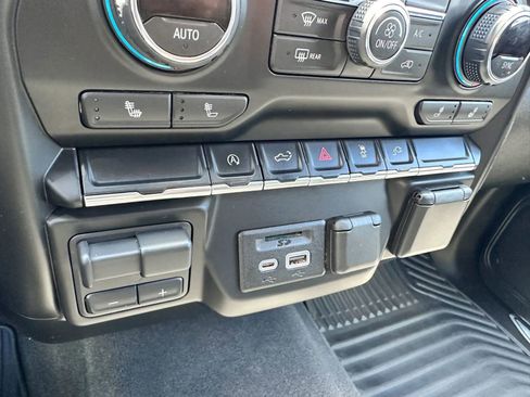Used 2020 Chevrolet Silverado 1500 LT w/ All-Star Edition AWD/4WD image 23