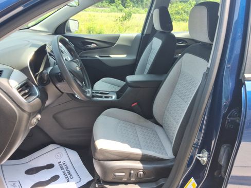Used 2022 Chevrolet Equinox LS AWD/4WD image 27