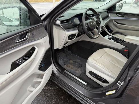 Used 2022 Jeep Grand Cherokee L Overland image 20
