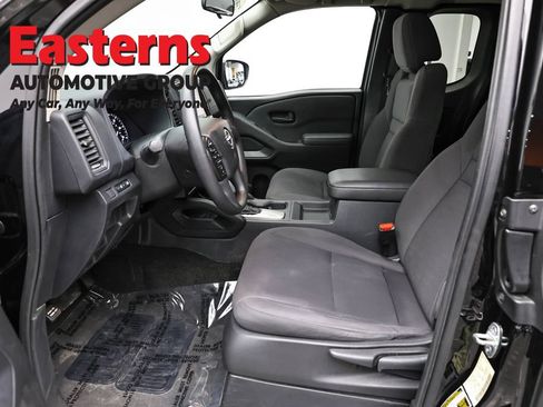 Used 2022 Nissan Frontier S RWD image 13