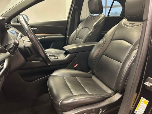 Used 2022 Cadillac XT4 Premium Luxury w/ Enhanced Visibility Package image 22