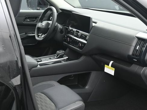 New 2026 Nissan Pathfinder SV AWD/4WD image 6