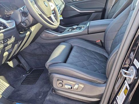 Used 2026 BMW X7 xDrive40i w/ Premium Package image 15