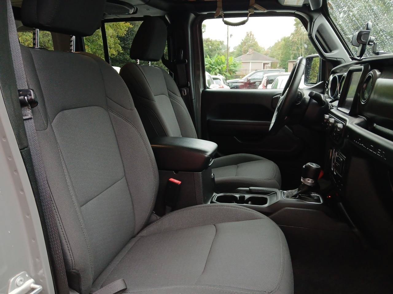 Used 2022 Jeep Wrangler Unlimited Sport AWD/4WD image 17