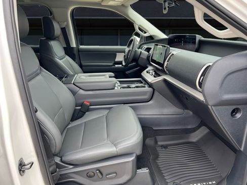 New 2026 Ford Expedition Active AWD/4WD image 15