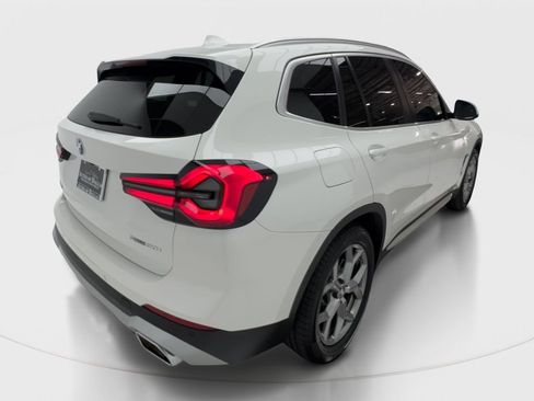 Used 2024 BMW X3 sDrive30i w/ Premium Package RWD image 7