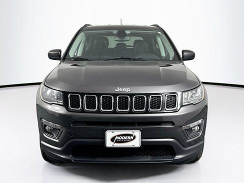 Used 2019 Jeep Compass Latitude w/ Cold Weather Group AWD/4WD image 7