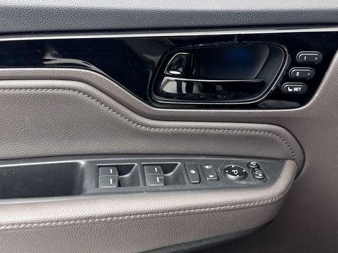 Used 2018 Honda Odyssey Elite image 27
