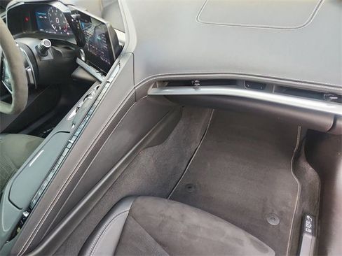 Used 2021 Chevrolet Corvette Stingray Preferred Conv w/ Z51 Performance Package image 26