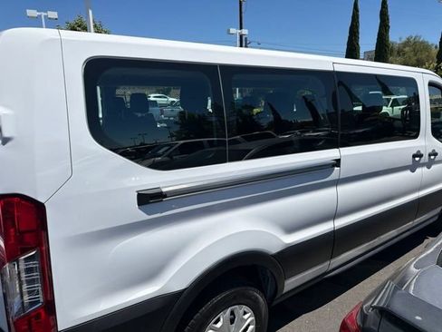 Used 2025 Ford Transit 350 XLT RWD image 5