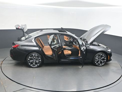New 2026 BMW 330i Sedan w/ Convenience Package RWD image 50