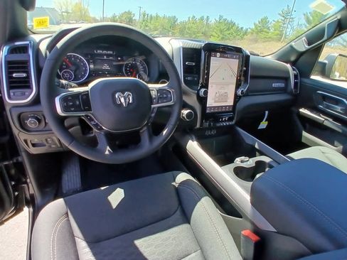 New 2026 RAM 1500 Big Horn AWD/4WD image 11